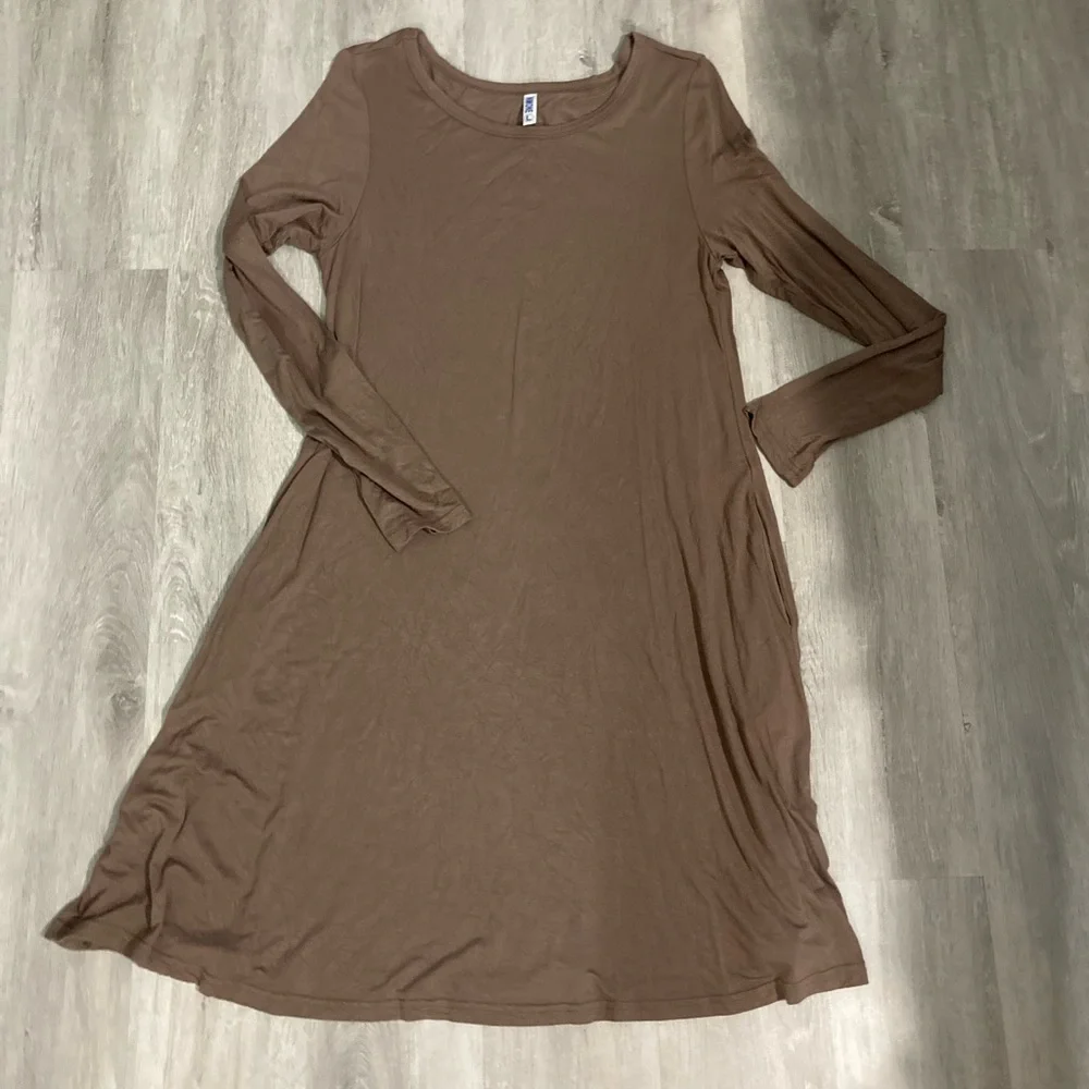 Himone Tan Long Sleeve Solid Dress with Pockets Large - Picture 7 of 13